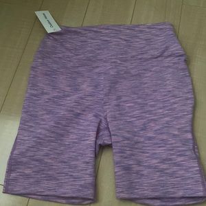 NWT 7” Outdoor Voices biker shorts Hydrangea